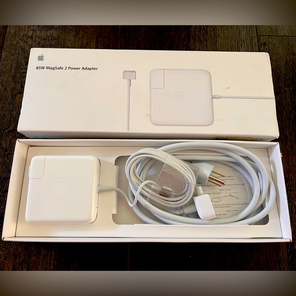Apple 85W MagSafe 2 Power Adapter